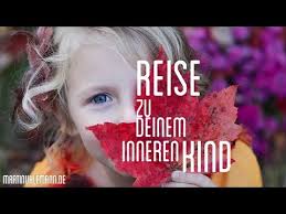 Halte dein kind und zeig ihm, dass du es lieb hast. Die Meditation Nach Trennung Meditation Inneres Kind