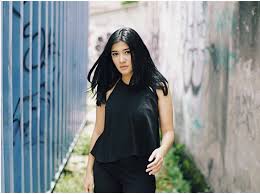 Model baju naysila mirdad difilm. Glamor Dan Elegan Sebagai Afifah Orang Ketiga Ini Gaya Asli Naysilla Mirdad Aura Co Id