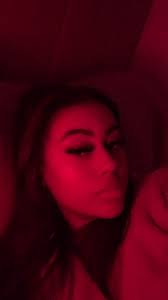 Just wanna be in a chicken shop at 5am @annietrueman @eliseroberts22:)