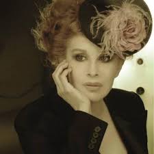 Back in the 70's she performed in new york and shortly after that became well known among the folkloric. Nacha Guevara Alchetron The Free Social Encyclopedia