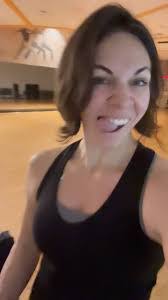 Tanya Newton's Instagram, Twitter & Facebook