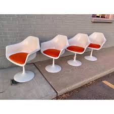 Danish mens valet butler chair stand usa. Mid Century Modern Saarinen Style Tulip Metalcraft Swivel Dining Chairs Set Of 4 Chairish