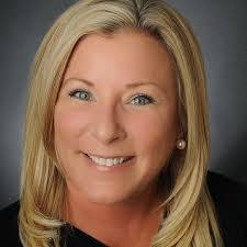 Kari Devries's Instagram, Twitter & Facebook