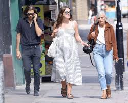 Keira knightley never officially announced her pregnancy, or the birth of her second child, another girl, a couple months ago. Pregnant Keira Knightly Shows Off Baby Bump As She Heads Out With Husband James Righton Mirror Online