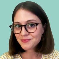 Kara Wheat's Instagram, Twitter & Facebook