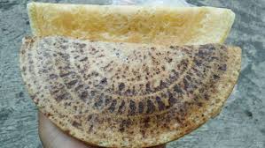 Hasil dari resep kue leker yang saya coba ini adonan akhirnya cenderung encer , ketika baru matang kue lekernya renyah sekali sampai beberapa kali patah ketika dilipat. Menikmati Kerenyahan Kue Leker 717 Cendana News