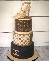Gucci Simple Louis Vuitton Cake Novocom Top