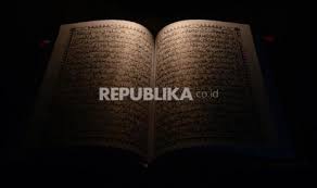 Saat sedang haid, bunda dilarang salat dan berpuasa. Membaca Ayat Kursi Dalam Mimpi Ini Penjelasan Ulama Republika Online