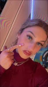 Emma Pascuzzi's Instagram, Twitter & Facebook