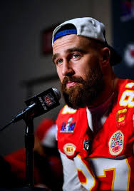 Quick, let's go!! I'm missing football 🏈