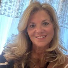 Favorite crossbody shelling bag and delicate item carrier?