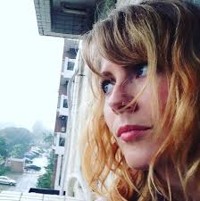 Digital Earbuds ♫: The Digital Earbuds ~ Issue 31 ~ Music Blog