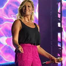 pin von ruud gaal auf helene fischer frau schlagersangerin buhne