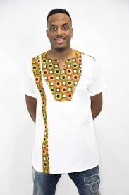 En 2016, apparaît timidement un équivalent pour homme de figurines habillables et donc modulables : Resultat De Recherche D Images Pour Tissu Guipure African Men Fashion African Print Shirt African Shirts