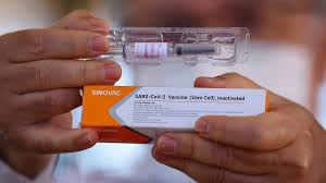 Sinovac engineers working with monkey kidney cells. Sinovac Covid 19 Vaccine Obtains Marketing Authorization In Tunisia Cgtn