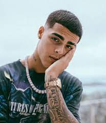 Then, the barber trims under this line until the scalp will appear. 50 Attractive Edgar Haircuts For Men 2021 Gallery Hairmanz