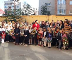 Este vorba despre școala militară de subofițeri jandarmi grigore alexandru ghica din drăgășani. Luni Incepe È™coala Profesori Supraveghetori È™i Patrule De PoliÈ›ie È™i Jandarmi Vor Veghea La SiguranÈ›a Elevilor Ebs Radio