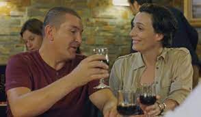 Il y a des familles aisées comme les chaumette ou les frémont, ainsi que des familles plus modestes commentaires concernant la série plus belle la vie (2004). Nell Allaite Gabin En Secret Elsa Et Karim Reconcilient Alison Et Abdel Plus Belle La Vie 15 08 2019 Plus Belle La Vie Nouveautes Tele Com