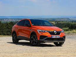 Line models get these dual chrome exhaust tips. Renault Arkana Fahrbericht Auto Motor At