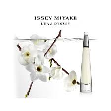 新春禮盒 issey miyake 三宅一生一生之水女性淡香水禮盒淡香水100ml 身體霜75ml in 2021 issey miyake place card holders hair accessories