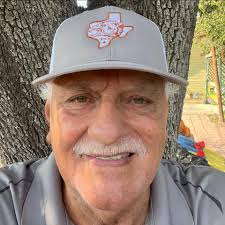 Congrats to the award recipients at the annual Alice Coyote Football  Banquet Thursday night. Football Hero Award