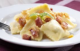In pochi e semplici passaggi otterrete degli squisiti quadrati di pasta ripiena, da. Pastificio Gaetarelli