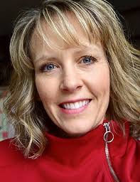 Heather Peterson's Instagram, Twitter & Facebook