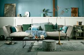 de trendkleur van dit seizoen is dennengroen schilder eerst je muur in deze opvallende kleur groen en g groen interieur groene kamers groen geschilderde muren