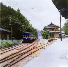 名古屋から田口線に乗り入れた快速列車 飯田線快速色のクハ47151ほか鳳来寺駅停車中 列車 駅 名古屋