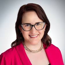 Lacey Everett's Instagram, Twitter & Facebook