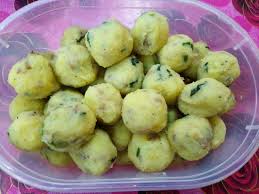 Ini cara saya buat bergedil iaitu dengan menggoreng kentang sebelum. Resipi Tauhu Begedil Paling Mudah Sedap Kos Tak Mahal