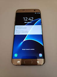 They look pretty much the same, but they have some important differences. Samsung Galaxy S7 Edge G935a 32gb Gold Platinum At T Pricepulse