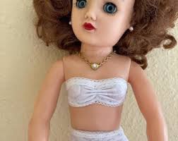 Vintage 1996 JOAN CRAWFORD Paper Doll Book by Marilyn Henry