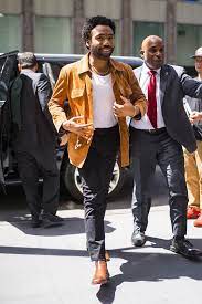 How Donald Glover Became The Best Dressed Man Of 2018 Mens Street Style Mens Fashion Blazer Big Men Fashion