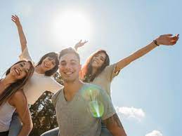 Mulai … kisah ini terjadi disebuah sekolah yang sangat terkenal bernama smpn 1 tunas bangsa. 4 Keuntungan Cewek Jika Punya Sahabat Cowok Okezone Lifestyle