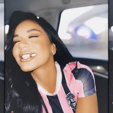 LESLIE SANTOS (@djlezlee) • Instagram photos and videos