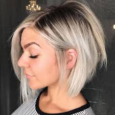 45 Kurze Haarschnitte Fur Frauen Mit Dunner Werdendes Haar Das Sie Heftig Und Doch Entzuckend Aussehe Haarschnitt Bob Haarschnitte Fur Feines Haar Haarschnitt