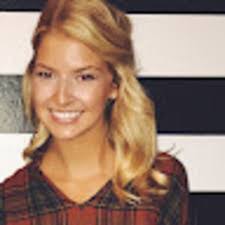 Jana Whitaker's Instagram, Twitter & Facebook