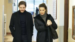 During the nearly yearlong trial that followed in 2009, italian prosecutors charged that knox, along with sollecito. Neu Im Kino Die Augen Des Engels Die Wahrheit Uber Amanda Knox Vielleicht Archiv