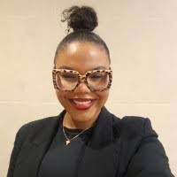 I started a business in 2020 and fell in love with Marketing. So much so  that I decided to overhaul my career and pursue Marketing full-time. The  beauty of it all is