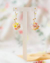 pamycarie on instagram 訂製改款復刻版樹枝花球耳夾 pamycarie sakura plumeria clip earrings pamycarie 櫻花 雞蛋花花球耳夾 個人化訂造 candles