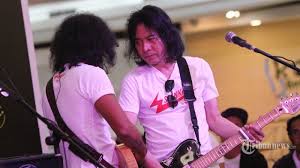 Abdee negara is an actor, known for galih dan ratna (2017) and generasi biru (2009). Konser Slank Abdee Negara Berharap Bisa Tampil Bawakan Banyak Lagu Tribunnews Com Mobile