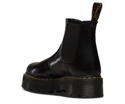 Made with original docs smooth leather, this 2976 rocks a chunky platform sole with commando tread for superior traction. Dr Martens 2976 Polished Smooth Platform Chelsea Boots Boots Chelsea Boots Style Black Ankle Boots