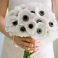 White Anemone Bouquet For Bridesmaids Anemone Flower Meaning Fragile White Wedding Bouquets Anemone Wedding Wedding Bouquets