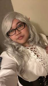 Has anyone else had a shirtless Astarion portrait in place of the normal  one?