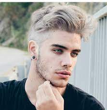 La coloration naturelle apporte volume, force, brillance et de jolis reflets à votre chevelure tout en couvrant efficacement les cheveux blancs. Coloration Cheveux Homme Necessite Ou Caprice Pour Les Cheveux Gris Archzine Fr