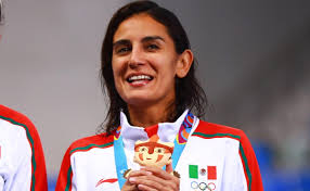 Paola milagros espinosa sánchez (distrito federal, méxico, 31 de julio de 1986), es una clavadista mexicana que ha competido en cuatro ocasiones en los juegos olímpicos. Tokio 2020 Paola Espinosa Mando Mensaje A Clavadistas Mexicanas Que Ganaron Medalla De Bronce