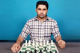 Young amateur teenager shows no limits 5 min. Start Chess In Your Late Teens And Become A Grandmaster Chessbase