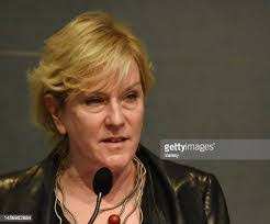 Ellen Richey's Instagram, Twitter & Facebook