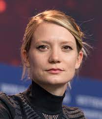 Mia Wasikowska - Wikipedia